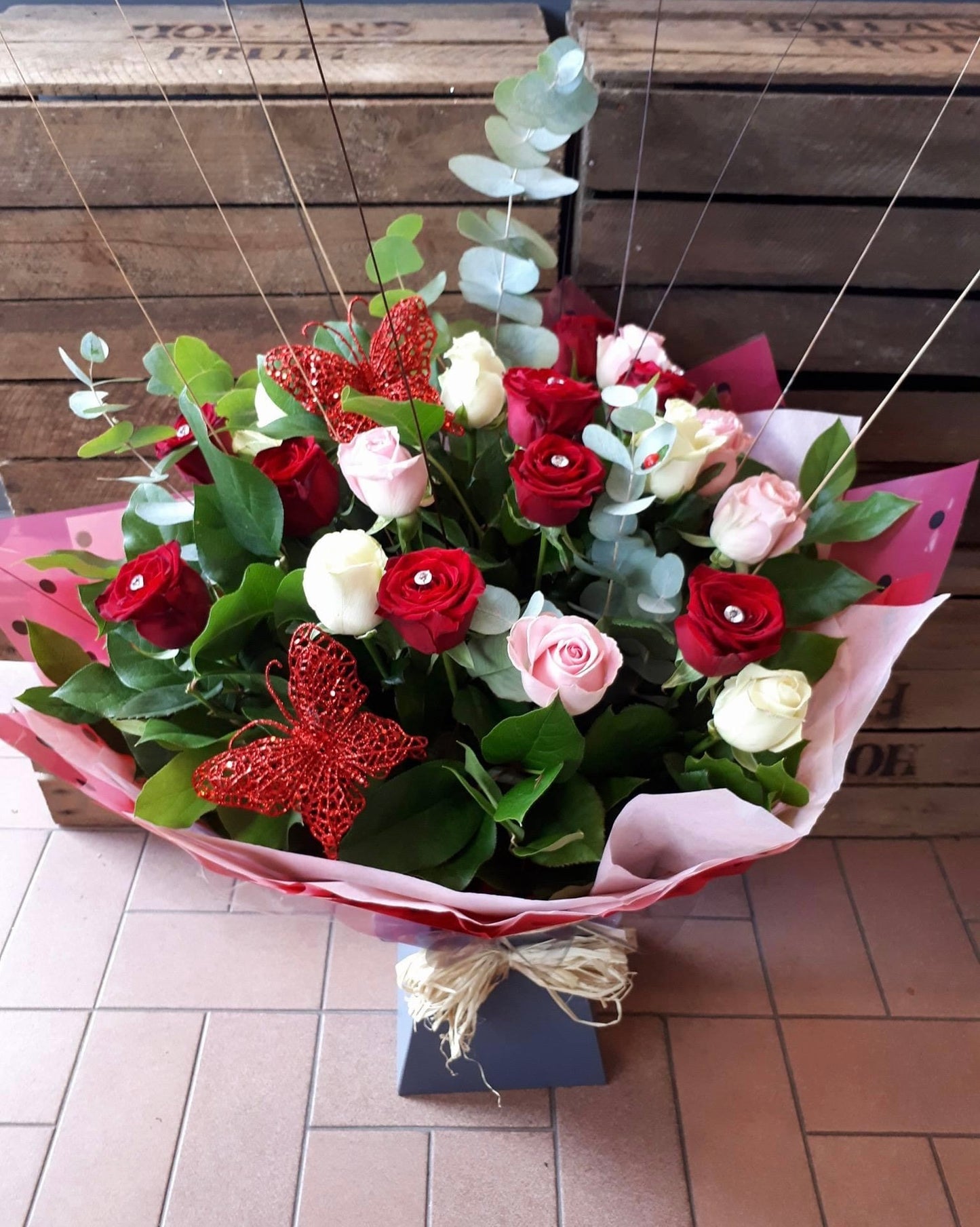 Stunning Mixed Rose Bouquet