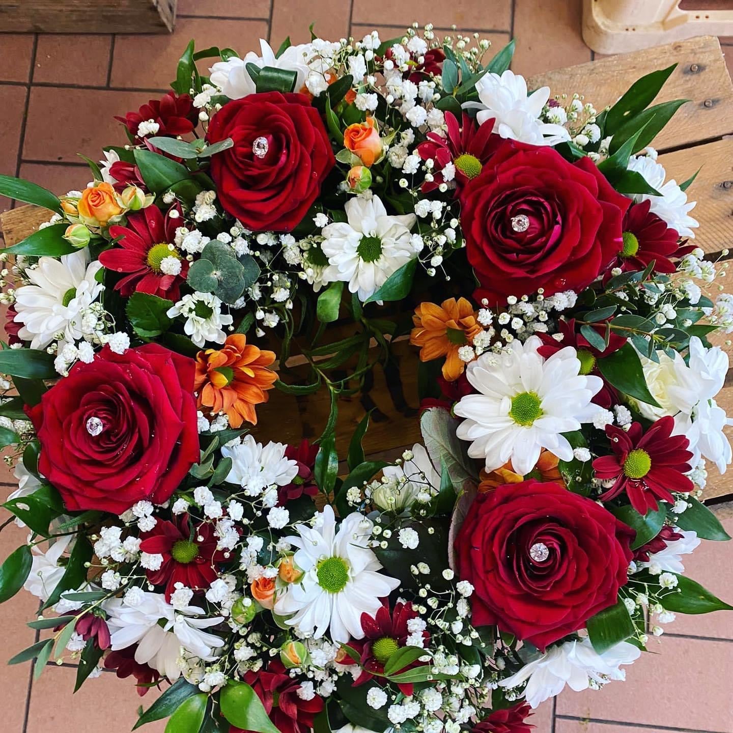 Flower Funeral Wreaths - Circle Wreaths for Funerals