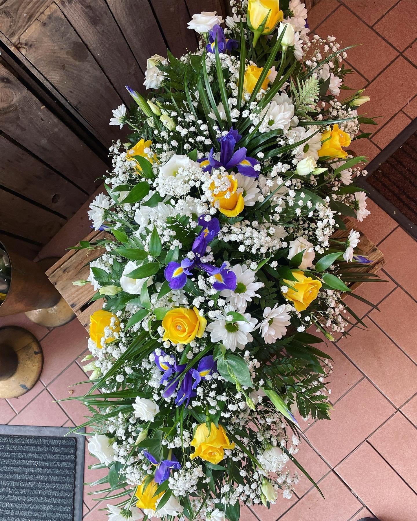 Deluxe Coffin Spray Flowers for Funeral Casket Flowers