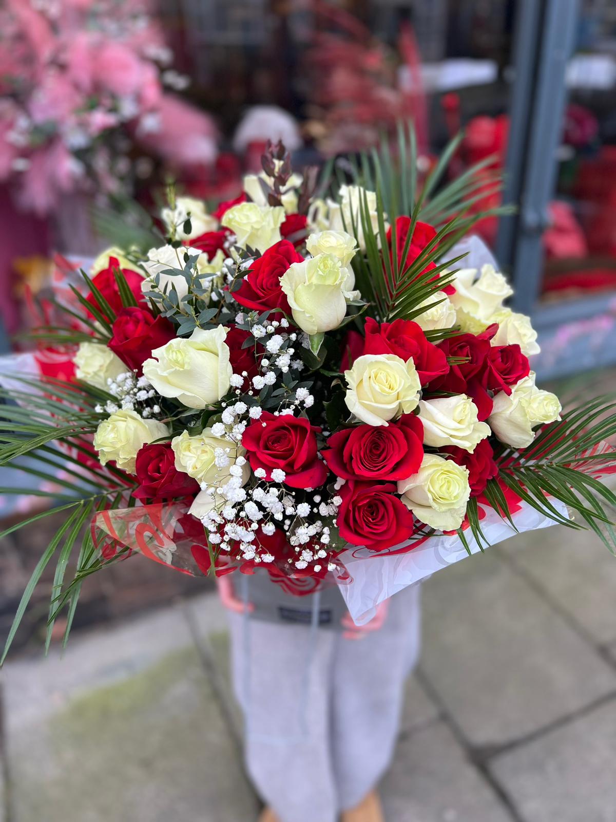 Mixed rose bouquet